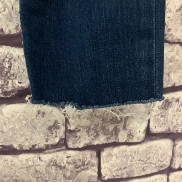 True Religion Skinny Jeans W/ Raw Edge Hem - Picture 4 of 9